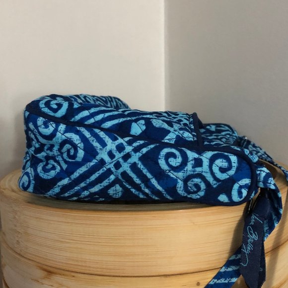 ⬇️ Vera Bradley Cuban Tiles Little Crossbody - Picture 6 of 13